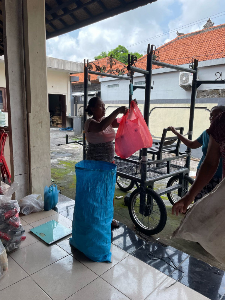 Kegiatan Bank Sampah Br. Kelepekan